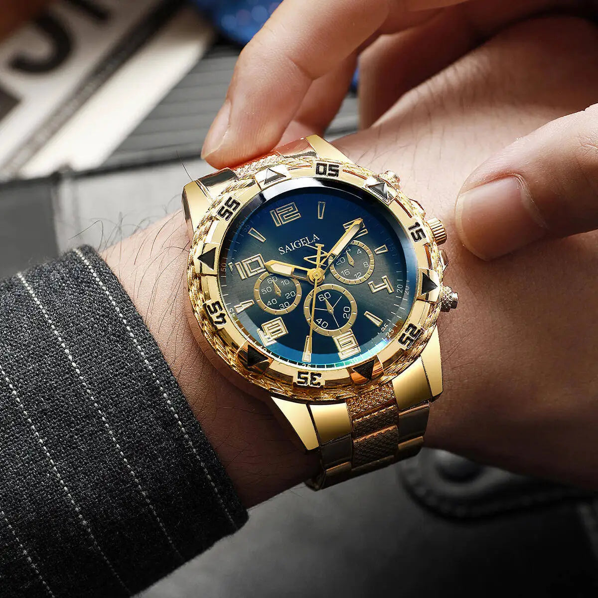 1PC Surprise Mystery Watch Blind Box-Men Business Watches Fashion Arabic Dial Steel Band Male's Quartz Watch Reloj Hombre
