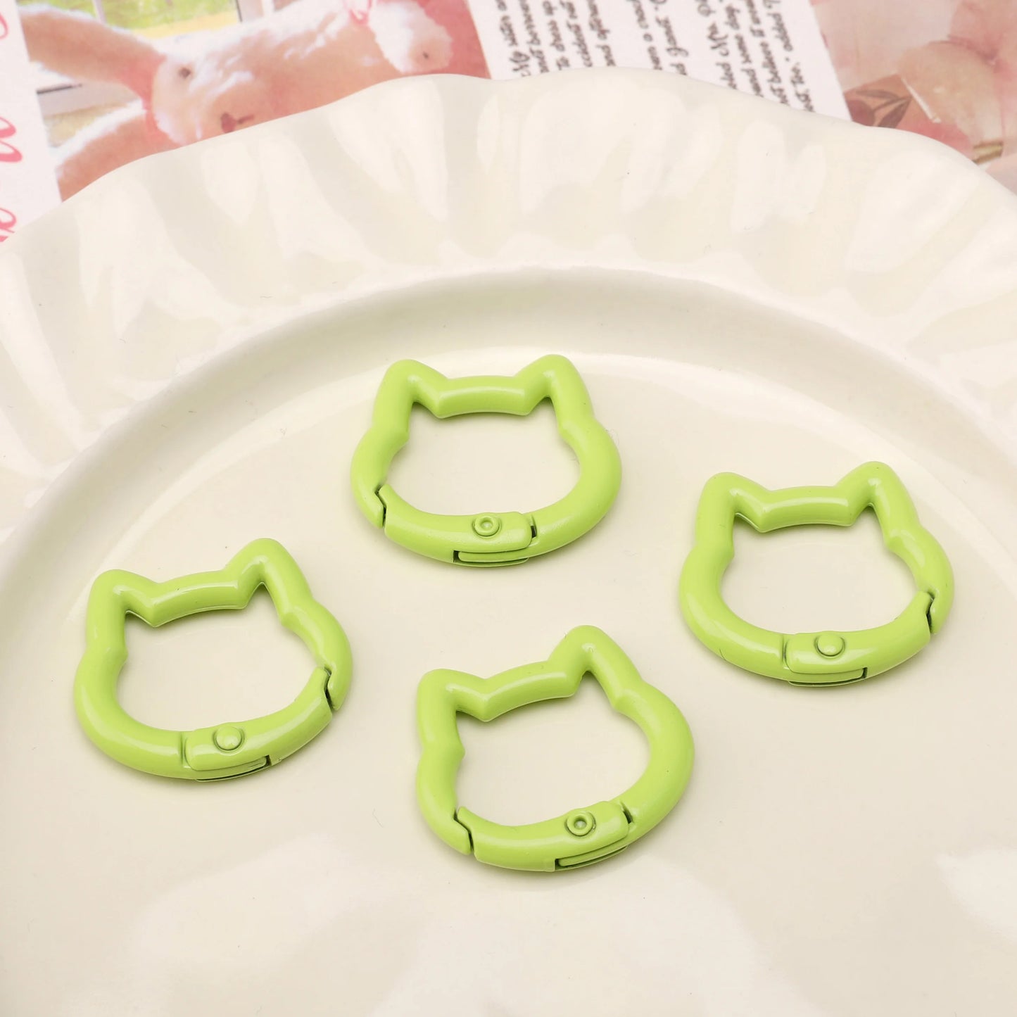 1pc/bag Alloy Spring Clasps Colorful Cute Cat Shape Spring Ring Carabiner Clips For DIY Keyring Lanyard Keychain Making Findings