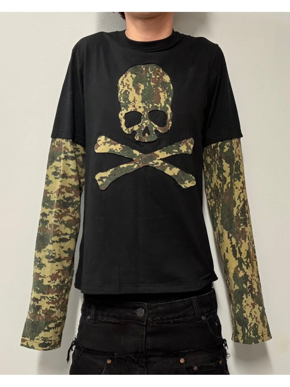 2026 new American retro camouflage skeleton fake two-piece spliced long sleeved top punk street trend fashion versatile niche