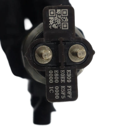1PCS Common Rail Injector 095000-9690 For Kubota V3800 V3800T V3800-CR 3.8L Engine M9960 M108S SVL90-2 Bobcat S750 S770