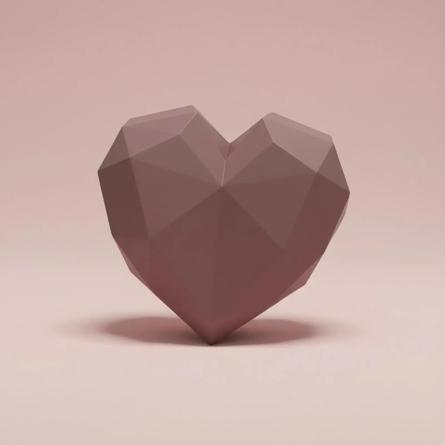 Heart Shaped Gift Box Waterproof Plastic Flower Box Faceted Design Flower Container Recyclable for Partners, Anniversary