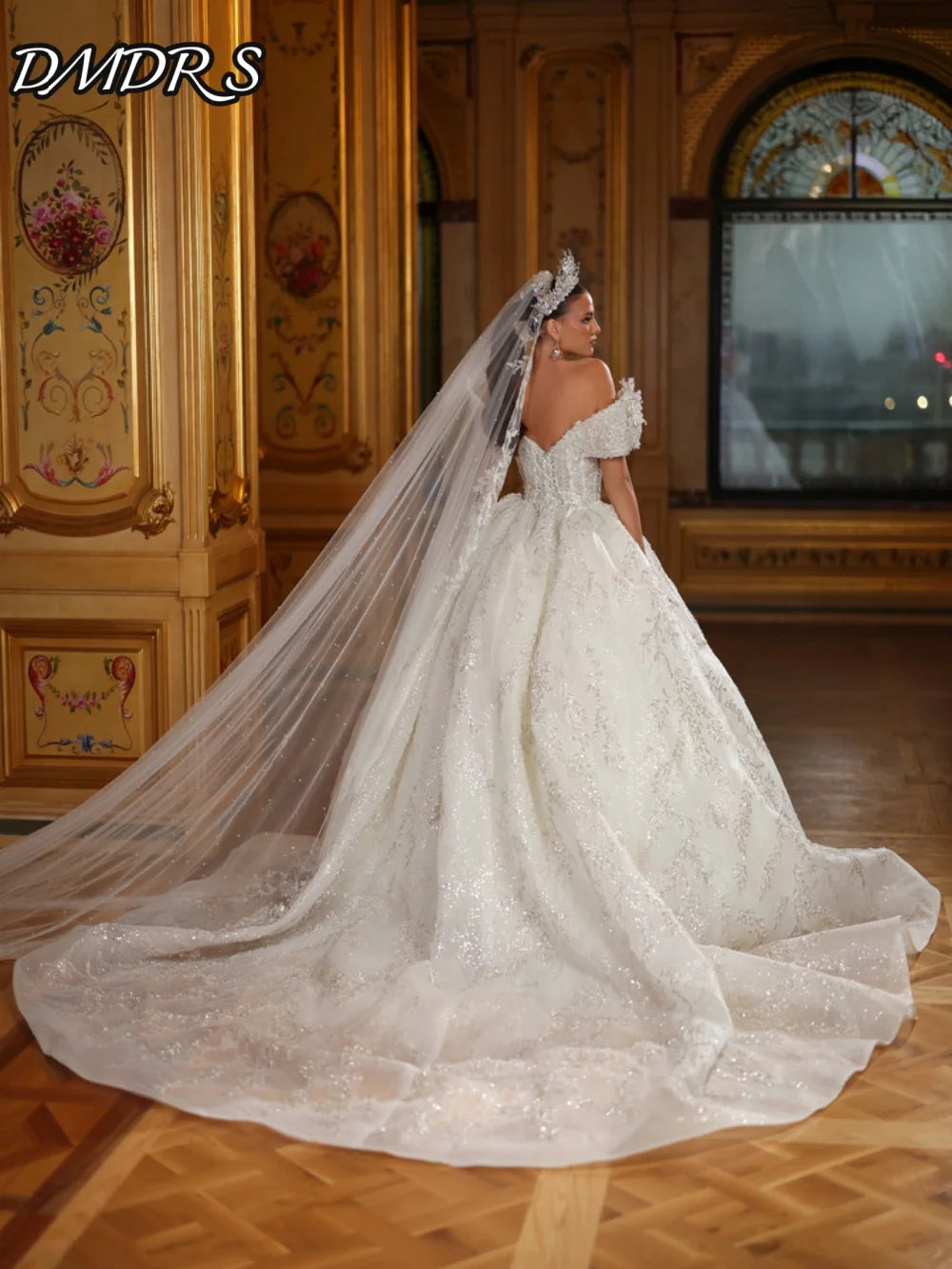 Sexy Deep V Neck Bridal Gown 2026 Graceful Applique Wedding Dress Shiny Elegant Sequin Beaded Floor-Length Gown Customized