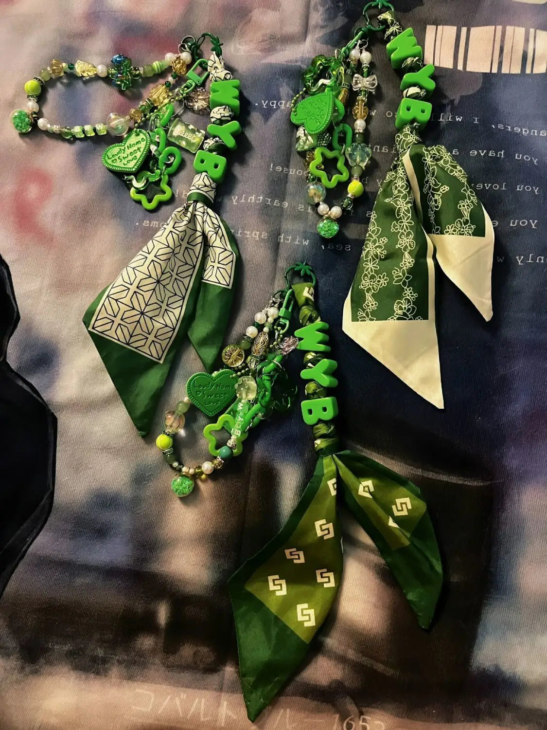 Wang Yibo's support package hanging, green keychain, concert decoration gift, high beauty peripheral