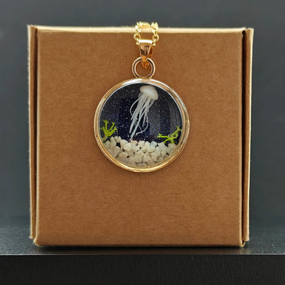 Jellyfish Stereoscopic Seabed Undersea Seaweed Starry Gold Color Pendant Chain Long Necklace Women Boho Fashion Jewelry Handmade