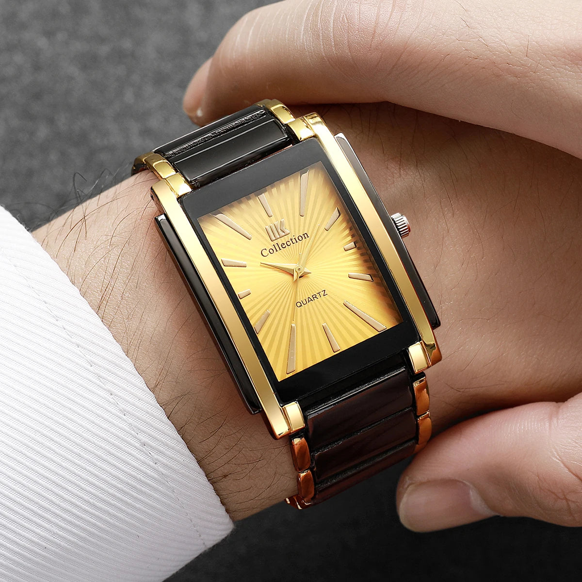 1PC Surprise Mystery Blind Watch Box-Luxury Stainless Steel Strap Men Business Quartz Wristwatch（Without Box）