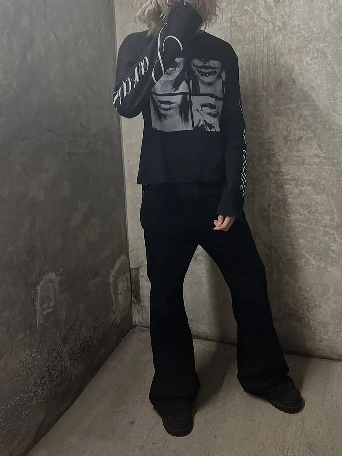 Dark style street punk unisex long sleeved shirt with retro millennium print T-shirt