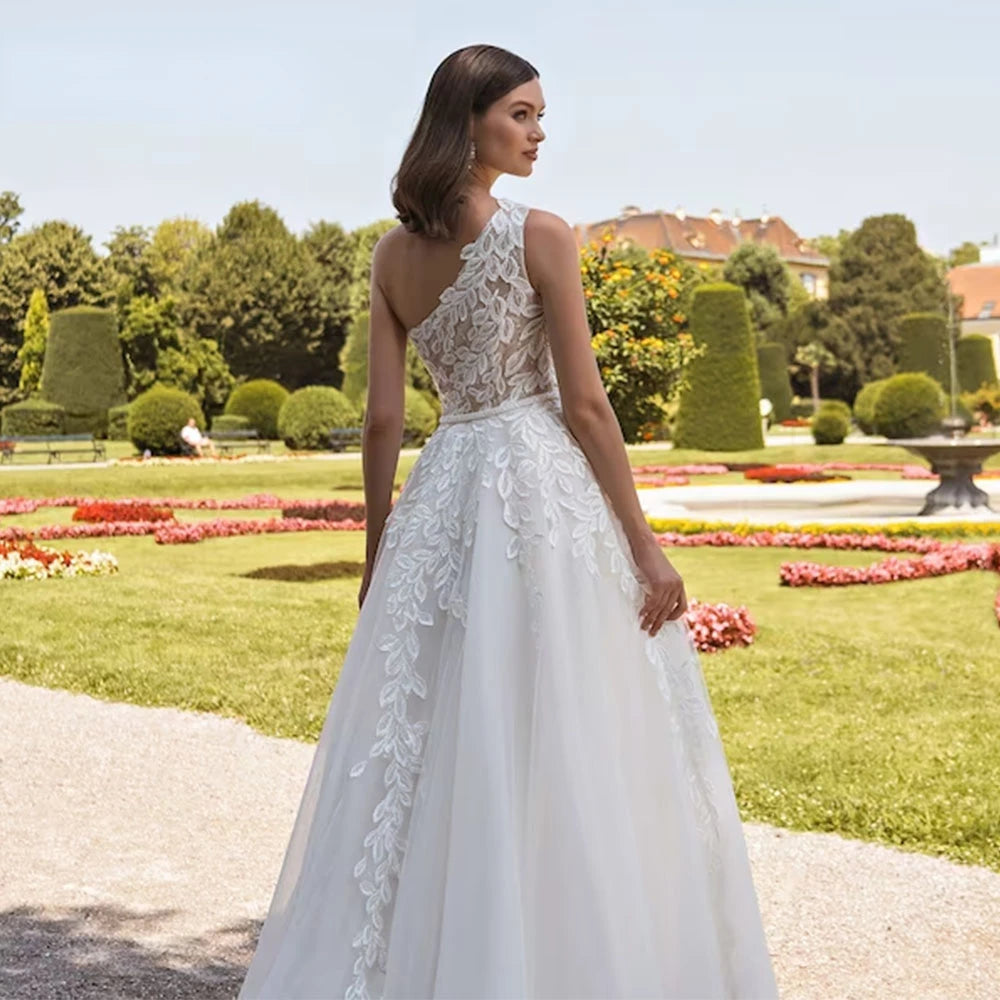 Newest Simple Wedding Dress For Women