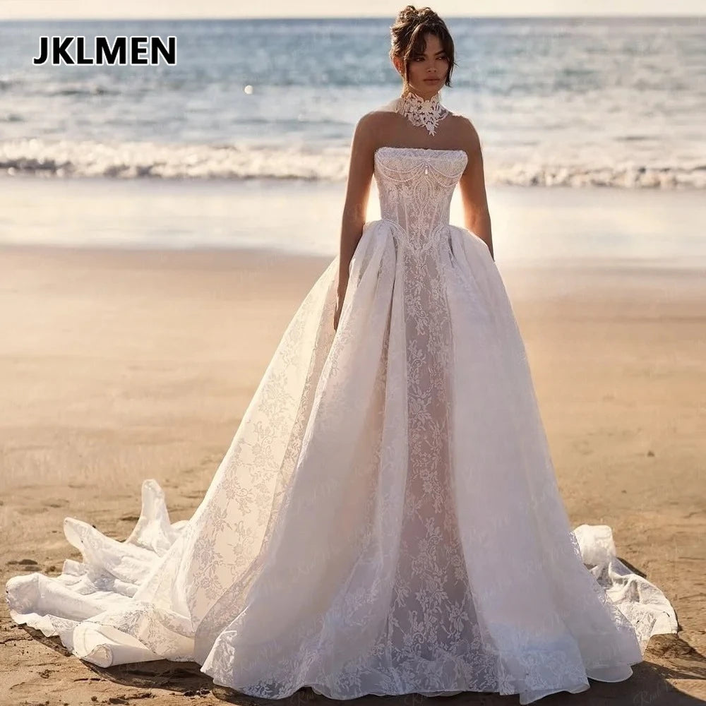 Sweetheart Wedding Gown for Bride Sleeveless A-line Backless Lace Appliques Tulle Customized Plus Size