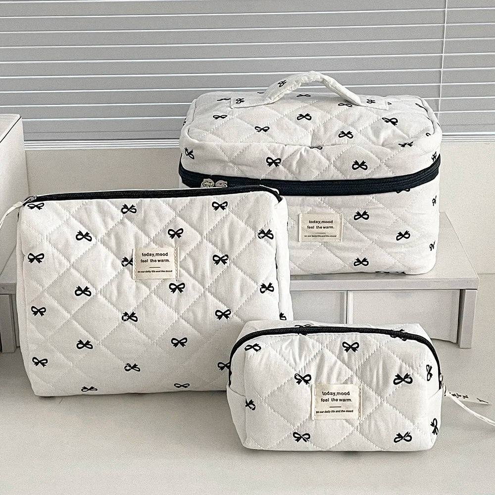 Fashion Pink Flower Women's Clutch Bag Sets Toiletry Makeup Tool Storage Pouch Quilting Cosmetics Organizers Handbag for Travel