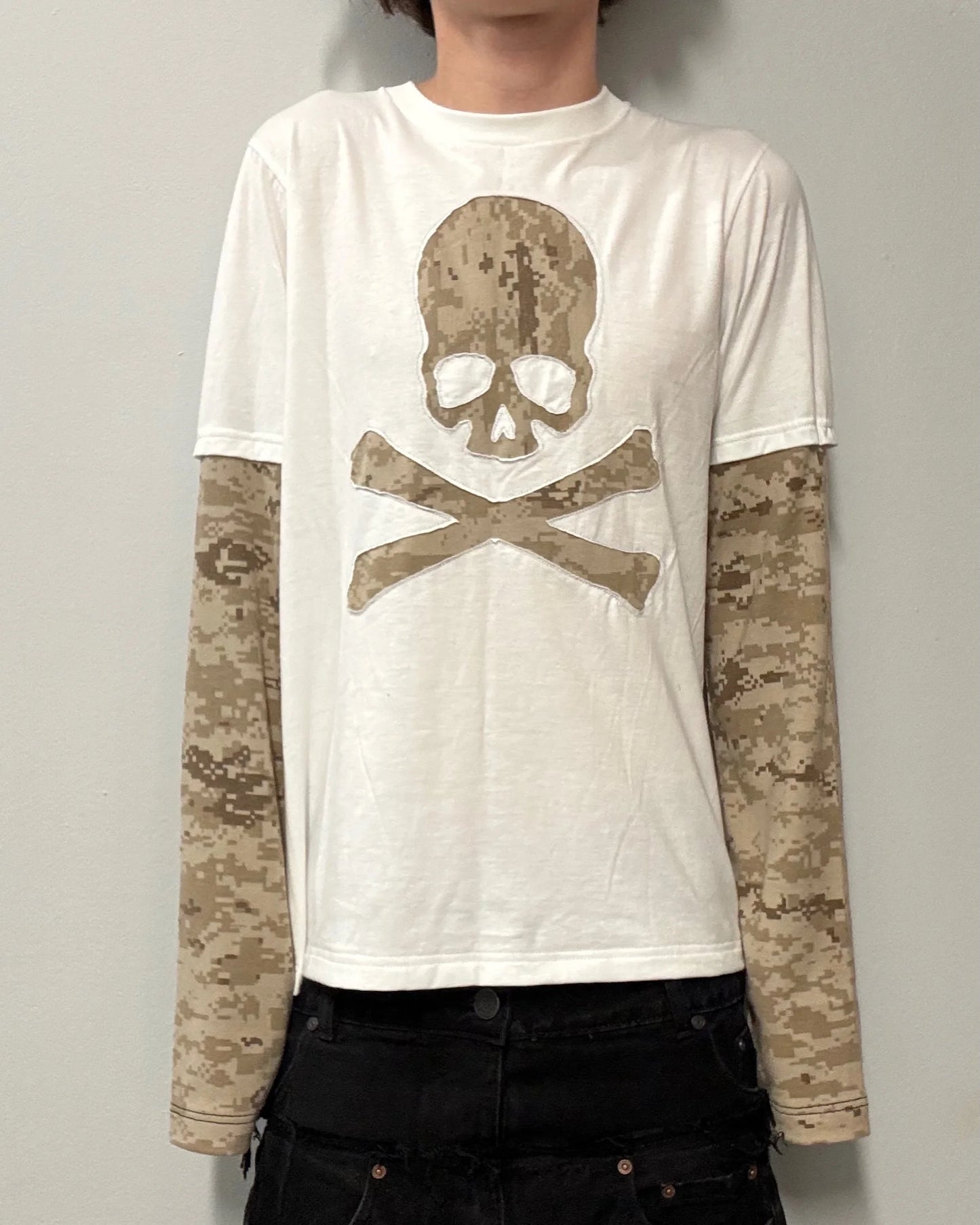2026 new American retro camouflage skeleton fake two-piece spliced long sleeved top punk street trend fashion versatile niche
