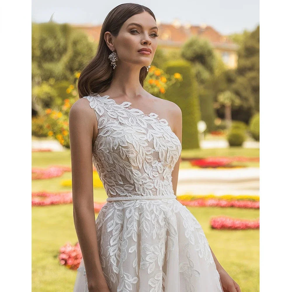 Newest Simple Wedding Dress For Women
