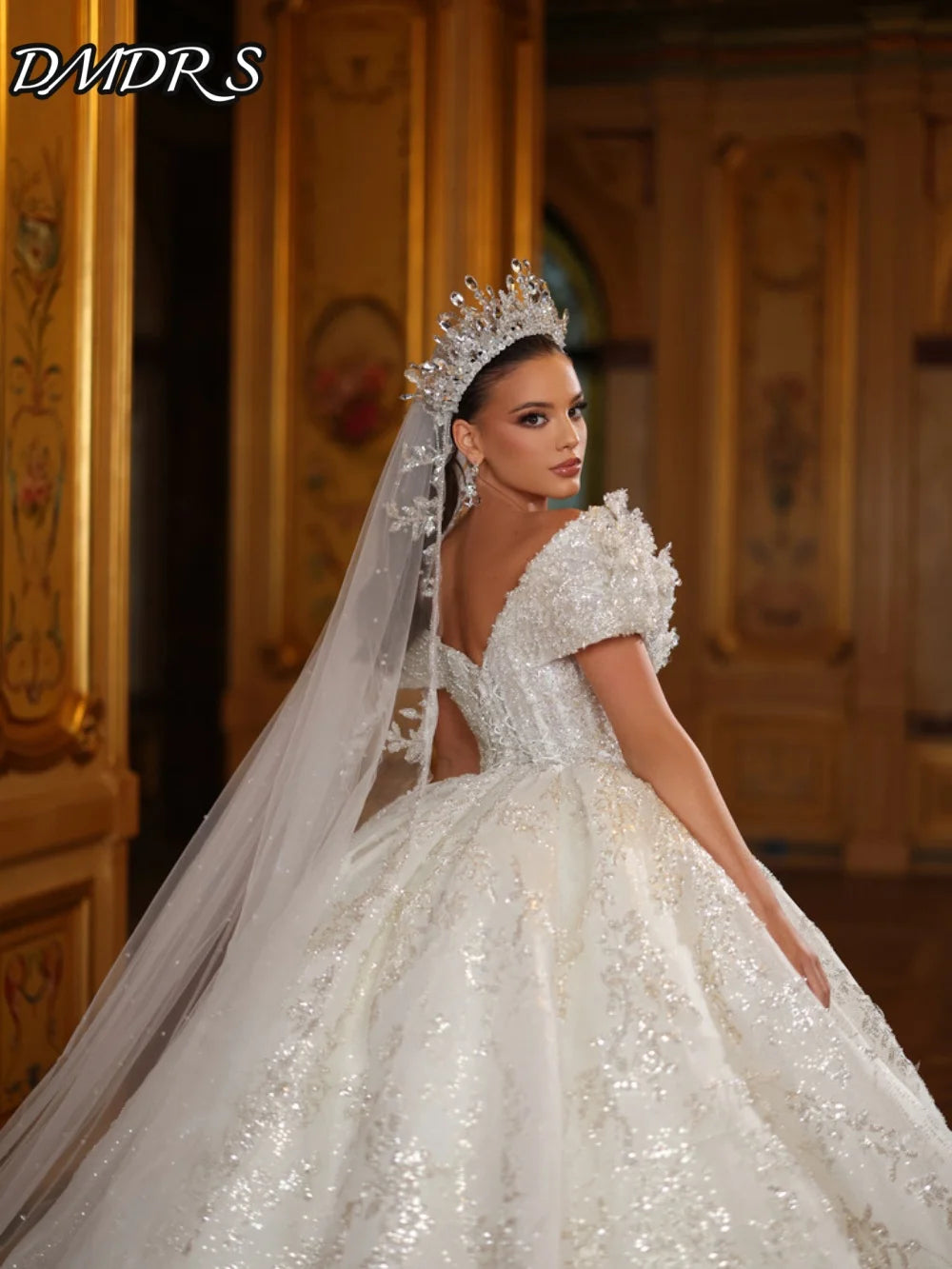 Sexy Deep V Neck Bridal Gown 2026 Graceful Applique Wedding Dress Shiny Elegant Sequin Beaded Floor-Length Gown Customized