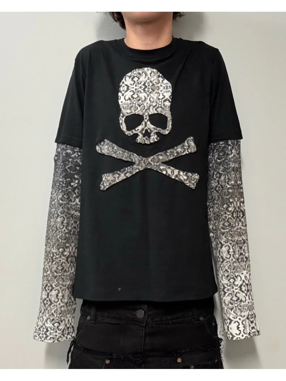 2026 new American retro camouflage skeleton fake two-piece spliced long sleeved top punk street trend fashion versatile niche