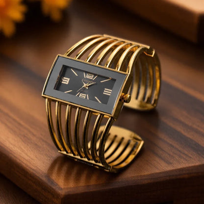 2025 New Watch Blind Box Luxury Women Wristwatch Holiday Box Gifts, Random Surprise Watch Mystery Box for Family, Friend, Loved