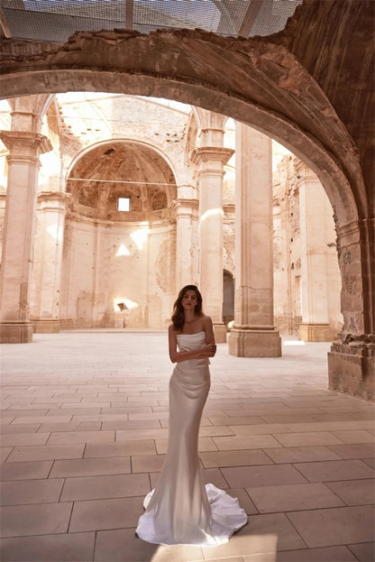 Simple Ivory Satin Mermaid Wedding Dresses lady Customized Strapless Bridal Dress with Train Long Sleeveless Vestido Bride Gown