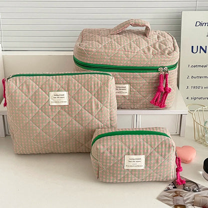 Fashion Pink Flower Women's Clutch Bag Sets Toiletry Makeup Tool Storage Pouch Quilting Cosmetics Organizers Handbag for Travel