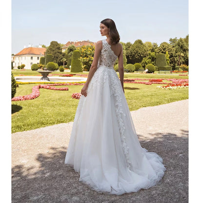 Newest Simple Wedding Dress For Women