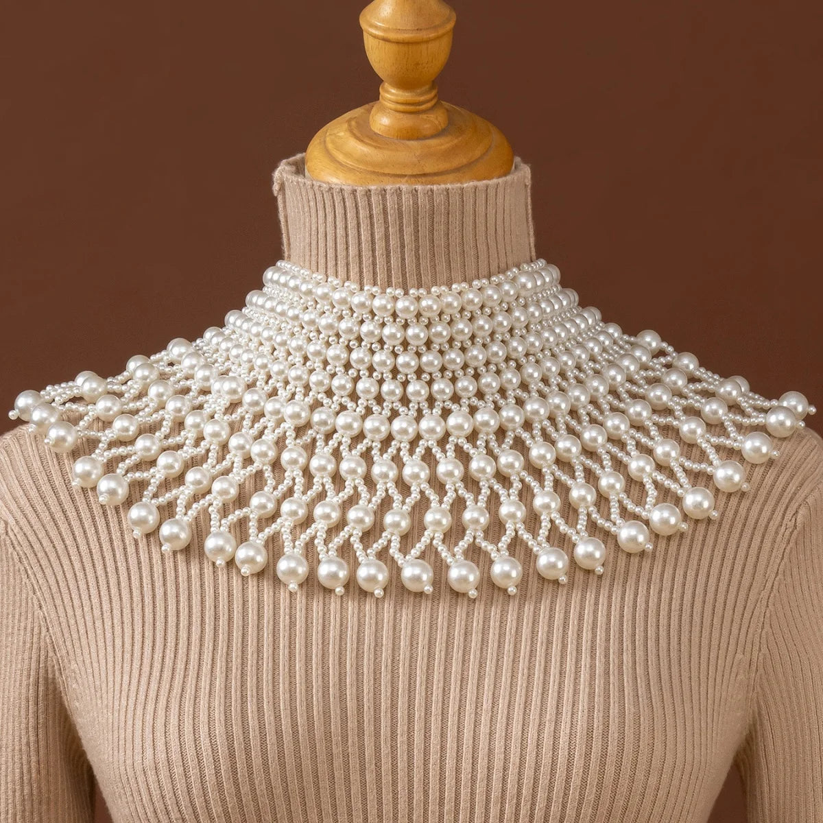 A Simple Style White Beaded Handmade Wave-Shaped Necklace, Suitable As A Wedding Dress Cape Accessory For Women.